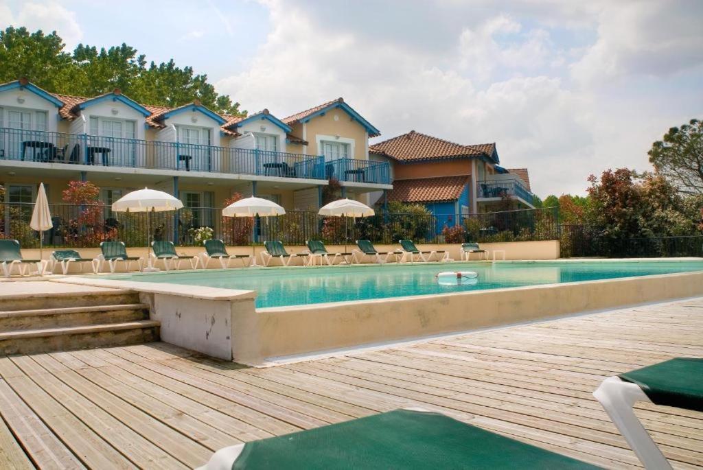 Residence Pierre & Vacances Le Hameau Du Lac 마르시악 외부 사진