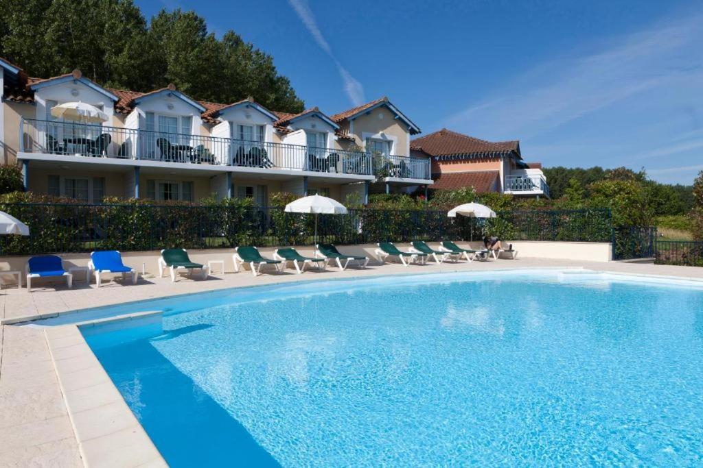Residence Pierre & Vacances Le Hameau Du Lac 마르시악 외부 사진